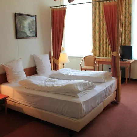 De Doelen Hotel